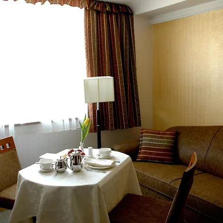 액터 부다페스트